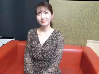 高颜值性感美女洗澡都这么骚气故意挑逗把下面洗干净然后大震动器加肉棒把骚穴搞的淫水泛滥叫的诱人 (中)